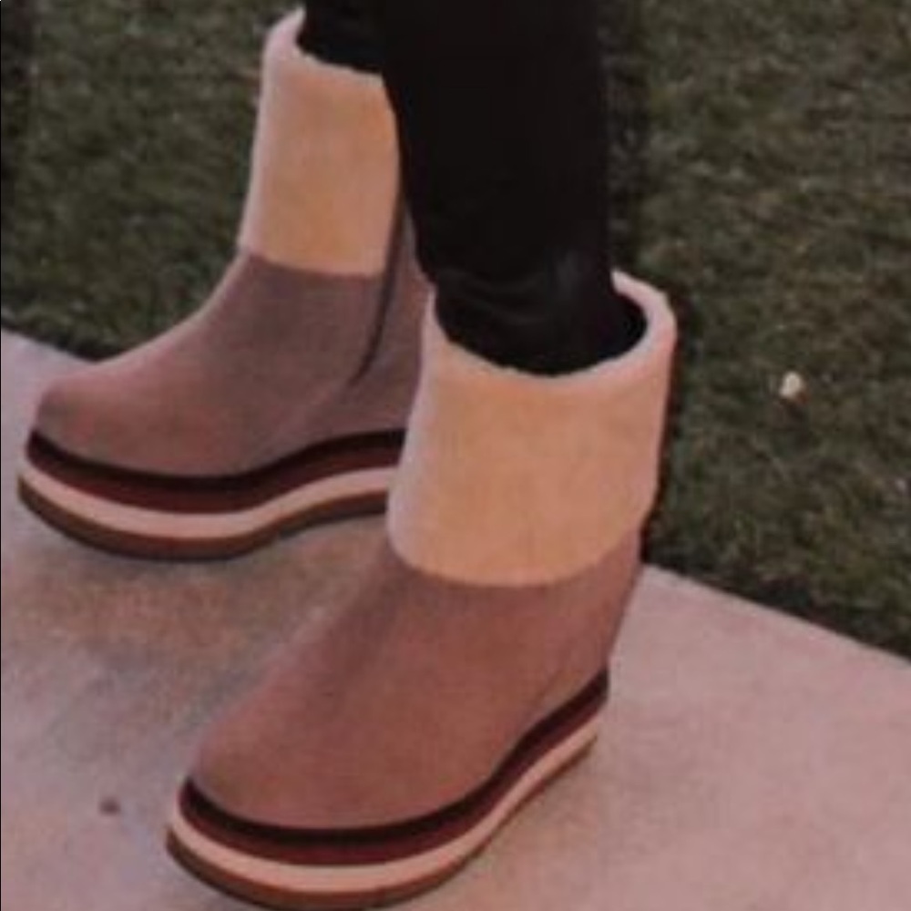 Paloma barcelo fur boots